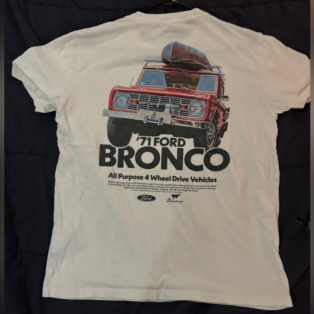 Men’s size small t shirt Ford Bronco '71 Graphic Tee in White